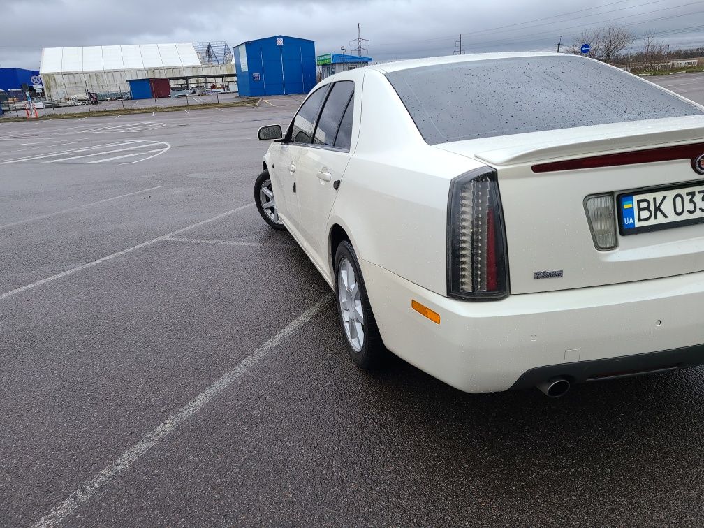 Продам Cadillac sts 3.6 l.