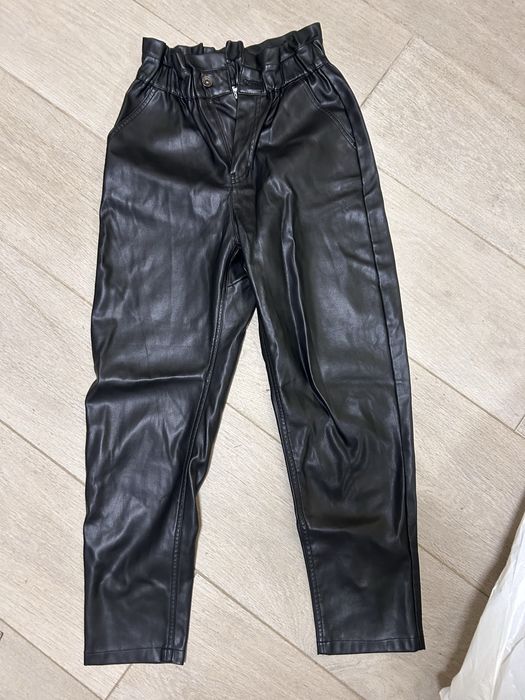 Шкіряні брюки  ZARA