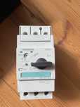 Продам Автомат SIEMENS 3RV1031-4G и Ав. выключатель Lovato SM2 28-40 А
