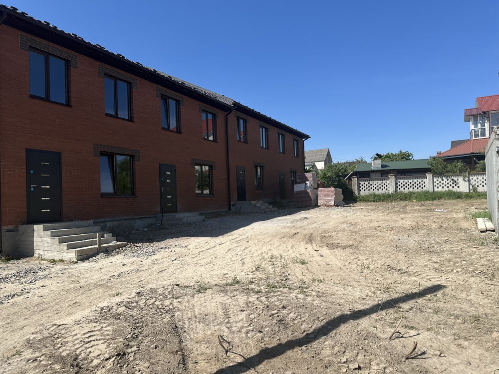 Продам Таунхаус 58 кв.м. Старе місто 1.5 сотки