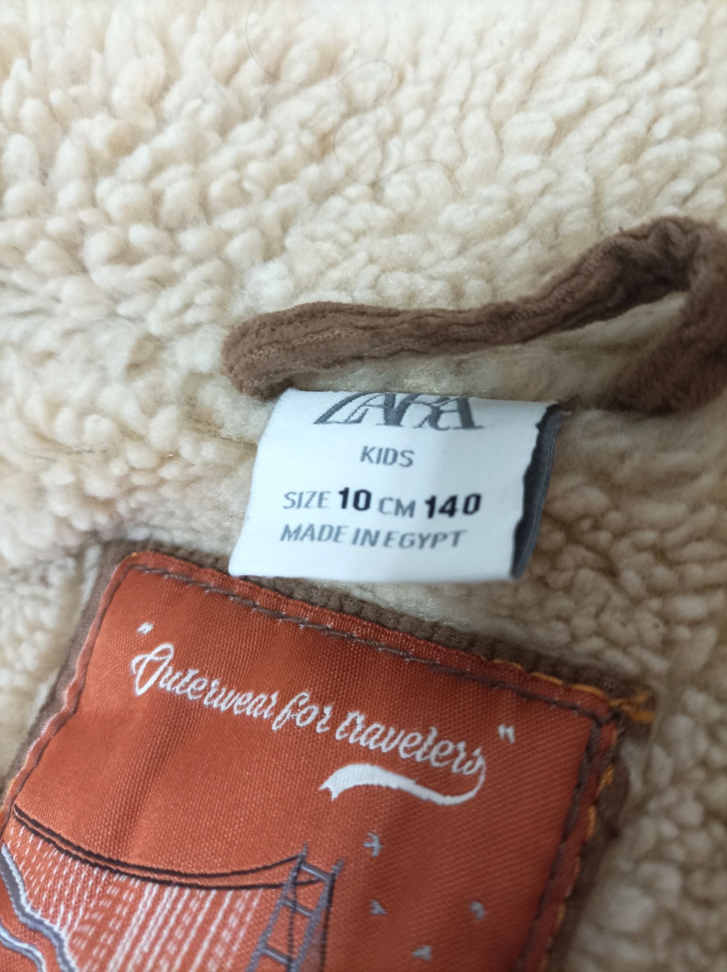 Blusão para Rapaz marca Zara (10 anos)