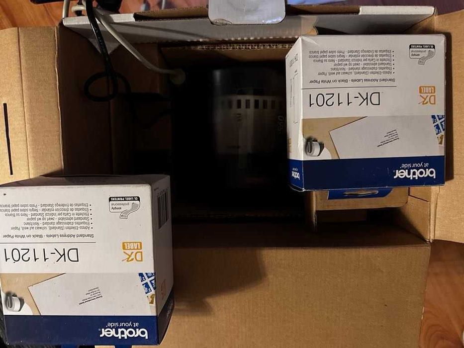 Drukarka etykiet Brother z dodatkowymi wkładami - nowa