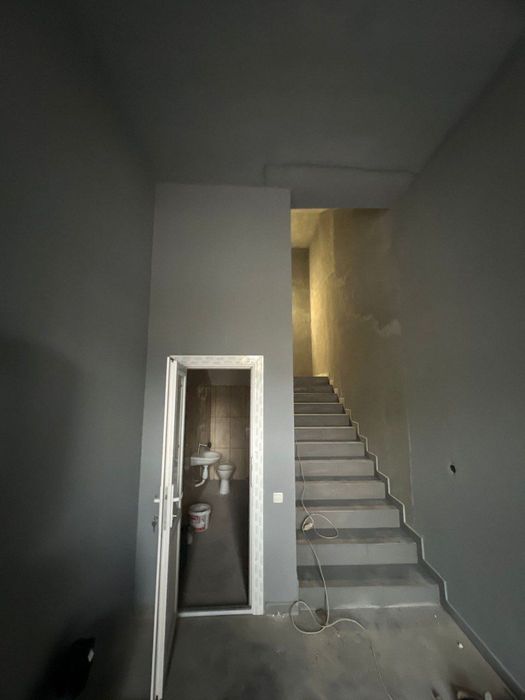 О Р Е Н Д А комерційого приміщення в центрі міста