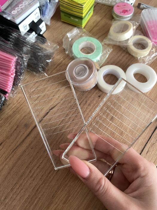 Матеріали та розхідники для майстра по нарощенню вій