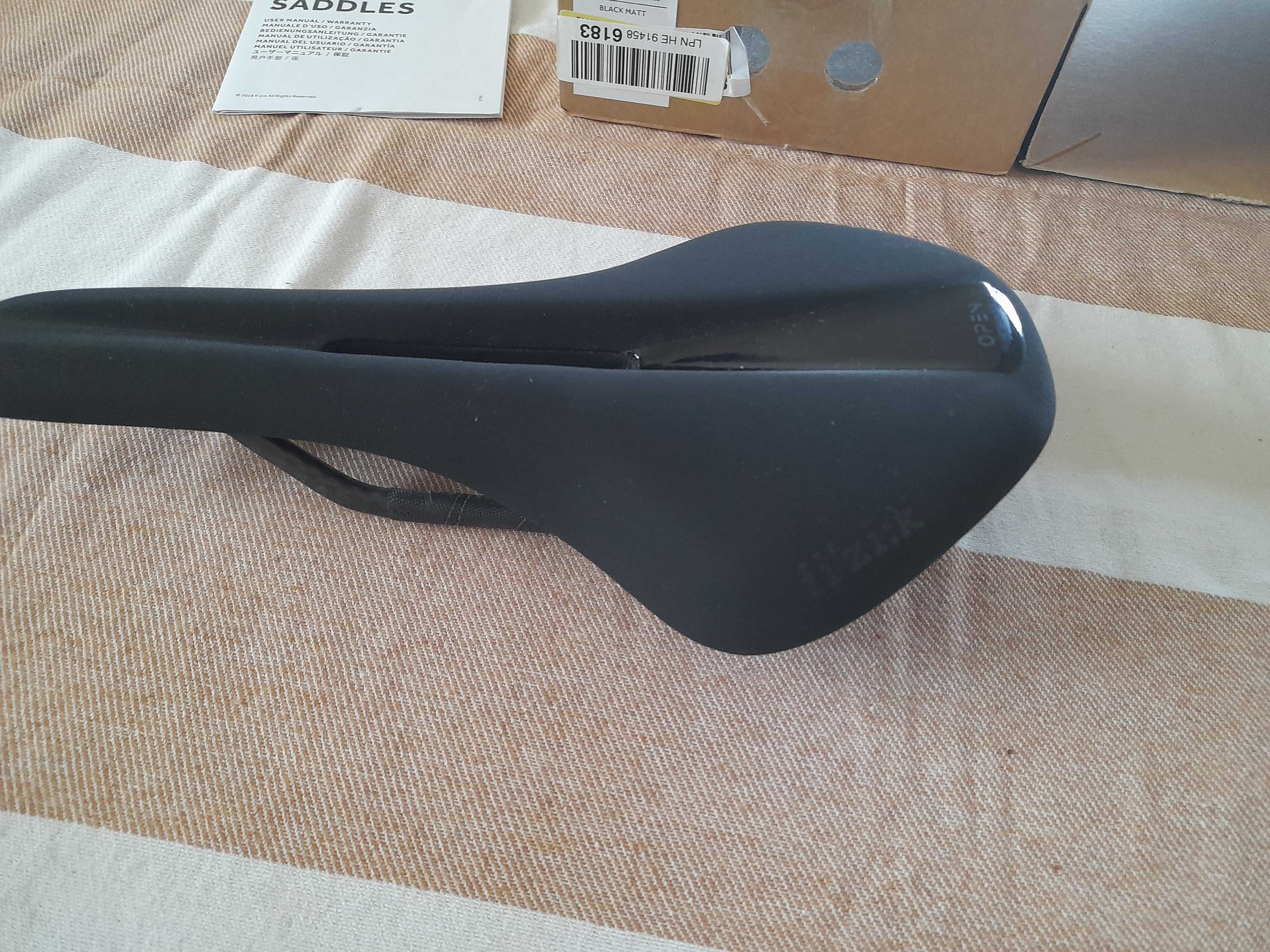 Fizik siodło Antares R1 Open Large