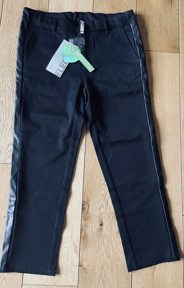 Nowe eleganckie spodnie cygaretki 7/8 coccodrillo 152 cm