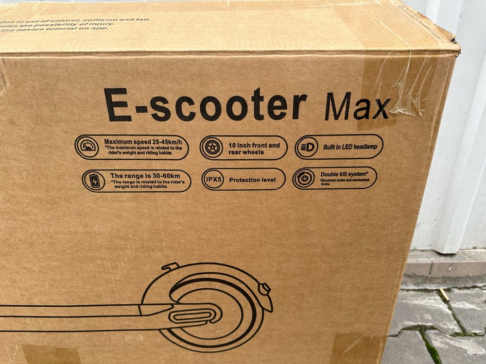 Электросамокат E-Scooter g30 max (600w, 15ah) 10''