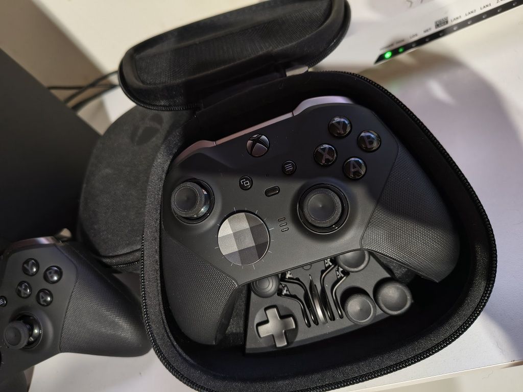 Xbox series x 2 pady Elite series 2 sluchawki