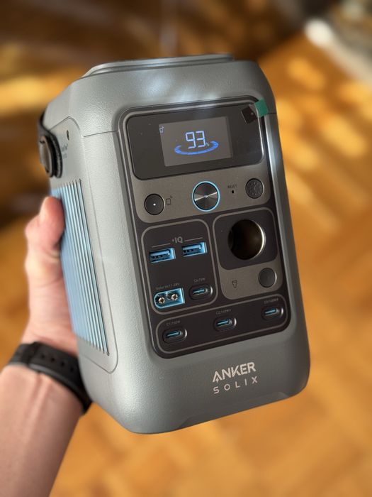Портативна зарядна станція Anker SOLIX C300 DC - 90,000mAh (288Wh)