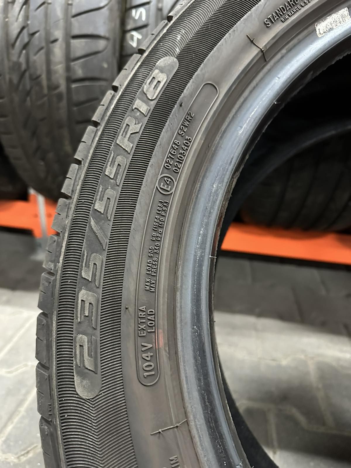 Шини Резина Літо 235/55 R18 104V Austone Athena Sp303