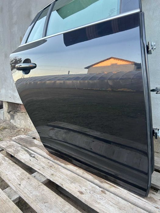 Drzwi prawy tył Volvo V60 I 452-26 ORYGINALNY LAKIER