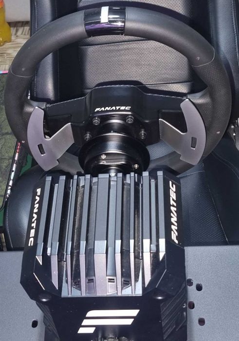 Fanatec CSL DD 8nm com P1 V2 e QR2 de alumínio