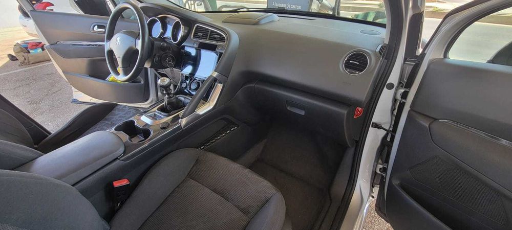 Peugeot 3008 hdi