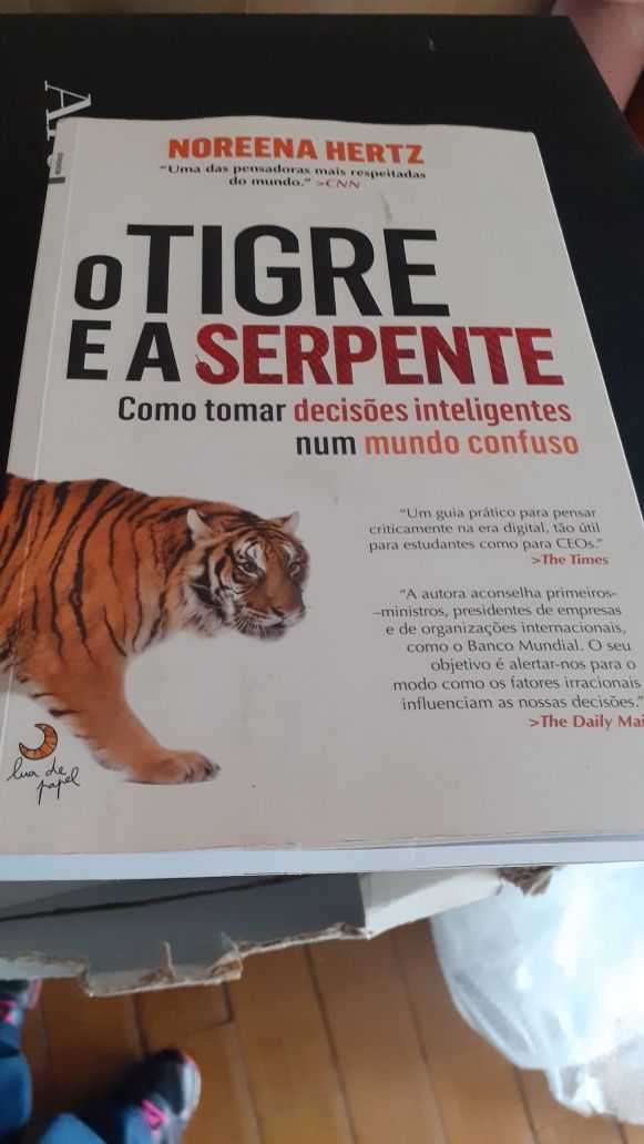 O Tigre e a Serpente