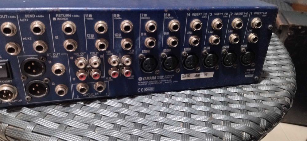 Mesa de som Yamaha