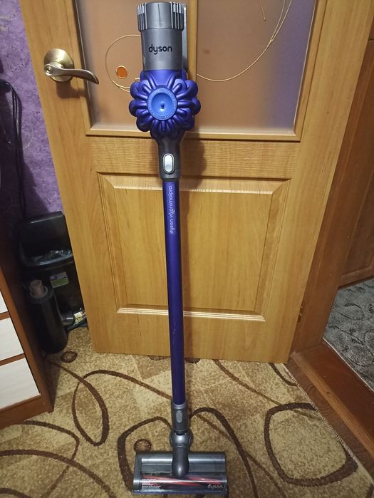 Акумуляторний пилосос dyson