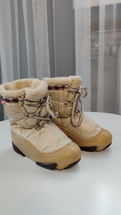 Демісезонне взуття для дівчинки розмір 28/29