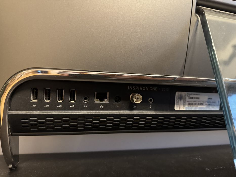 Dell Inspiron One 2310 – Komputer All-in-One