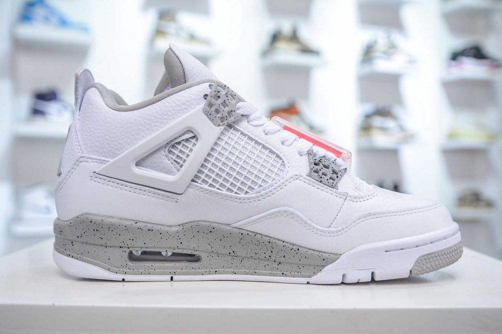Buty meskie Mokasyny Jordan_4_Retro_White_Oreo R.39
