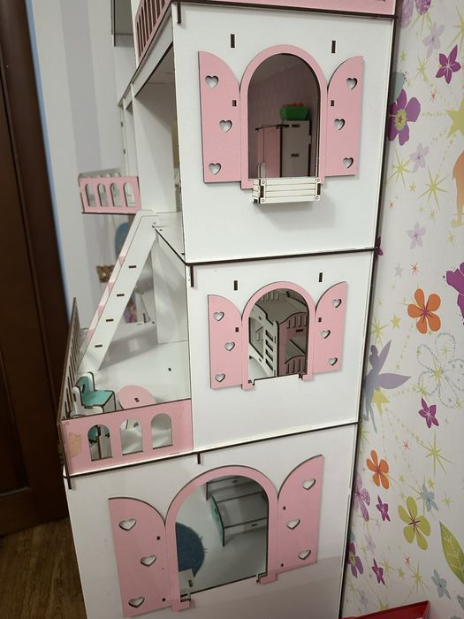 Продам ляльковий будиночок. Будинок для кукол.