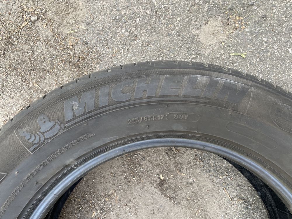 Літня резина шини 215/65R17 MICHELIN