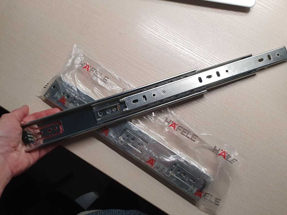 Prowadnica kulkowa do szuflad  długość 300mm   cichy domyk