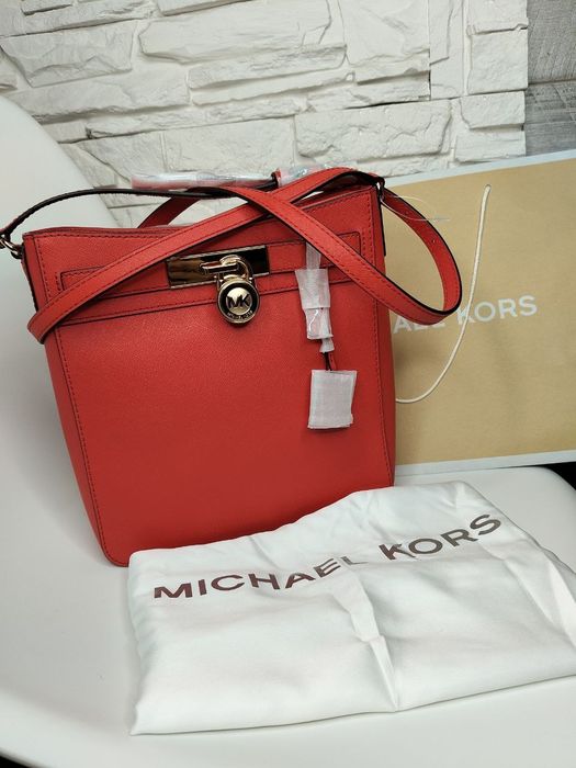 Жіноча оригінальна шкіряна сумка кросбоді Michael Kors Taveling