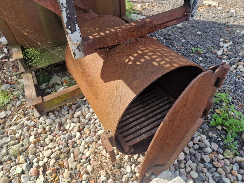 Wędzarnia z grubej blachy solidna