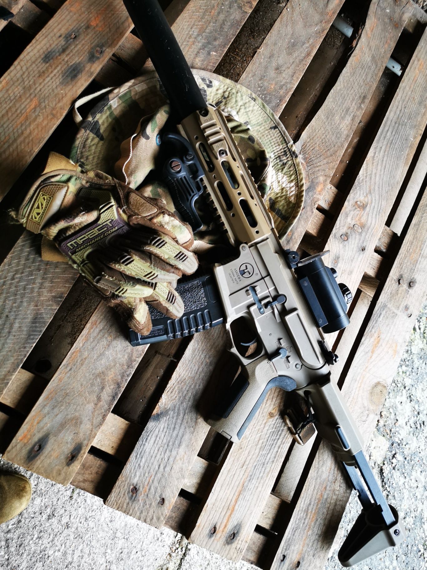 Ares Honey Badger AM-014