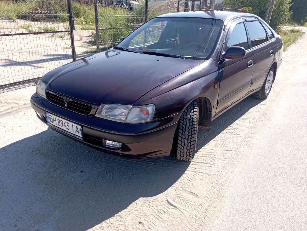 Toyota Carina E 1.6