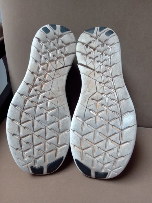 Nike Free Runner Flyknit buty sportowe 44