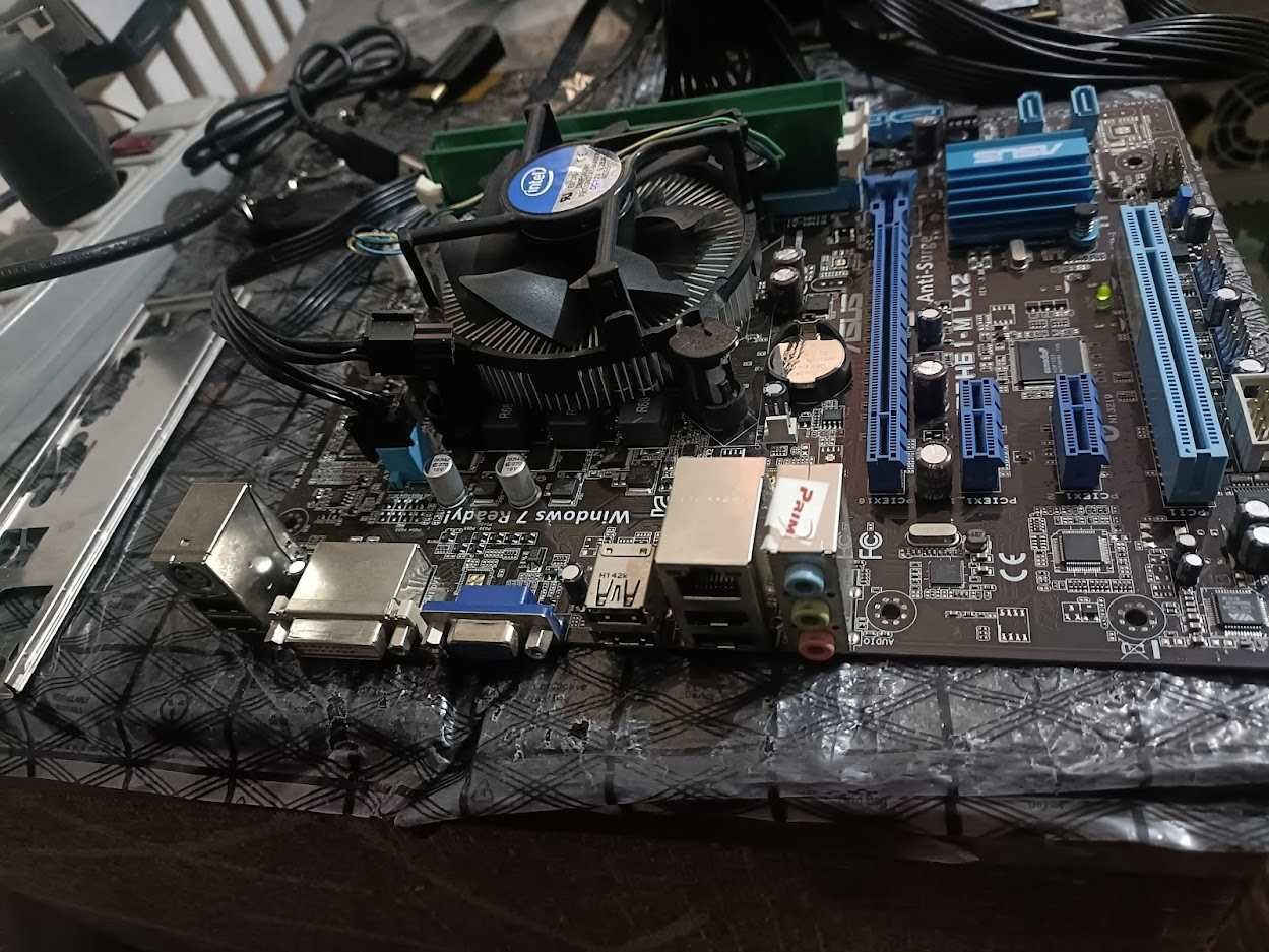 комплект для збирання ПК  Intel Core i3-2100\ASUS P8H61-M LX2\4гб ddr3