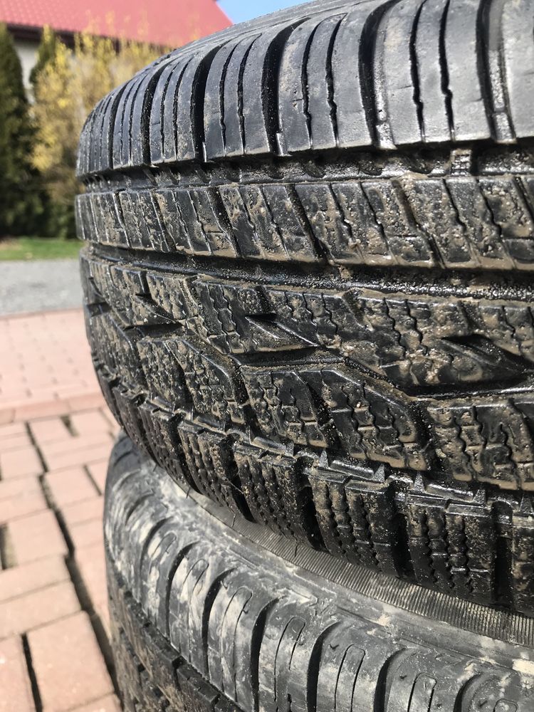 Opony 195/65R15 wielosezonowe TOYO 2021r 7mm