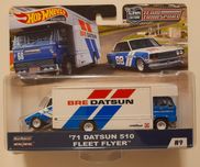 Hot Wheels '71 Datsun 510 Fleet Flyer Team Transport