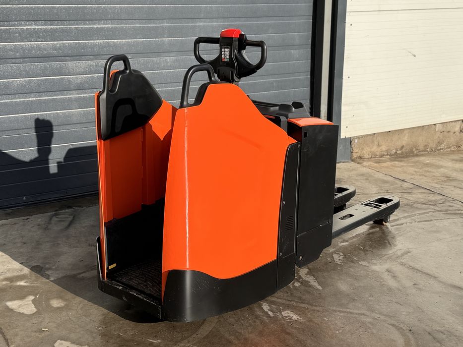 Toyota BT LPE220 Rydwan paleciak elektryczny do załadunków JAK NOWY!