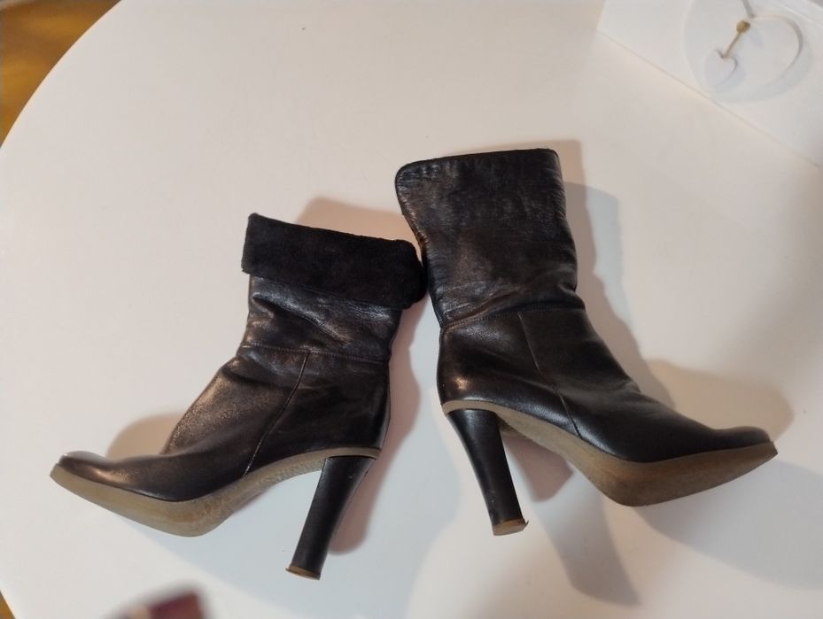 kozaczki skórzane  czarne Gino Rossi 39