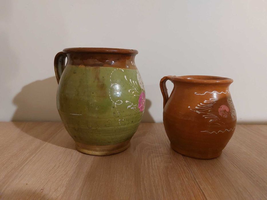 Stara ceramika dzbanki