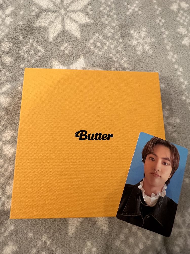 bts butter żółty