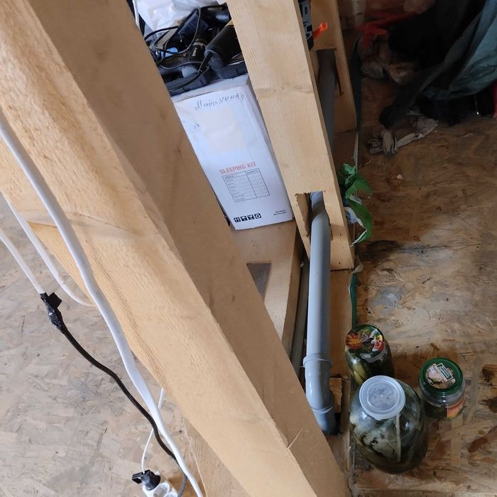 Продам половину будинку в Карпатах, І-Франківська об.  . с.Яблуниця