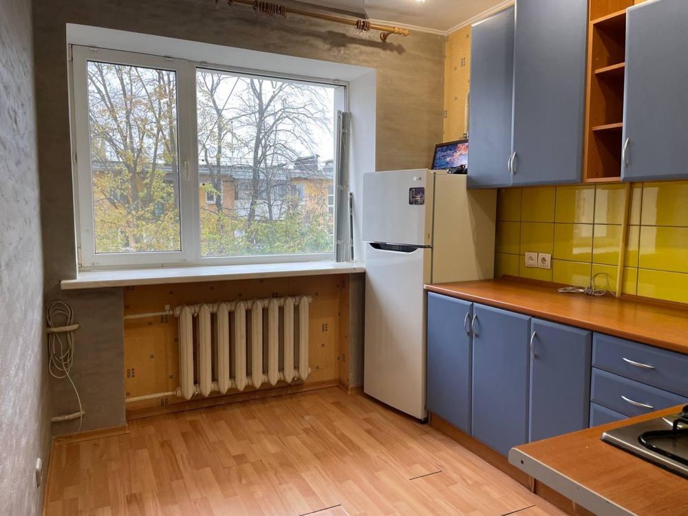 Продам однокомнатную квартиру в районе пр. Науки (Гагарина)