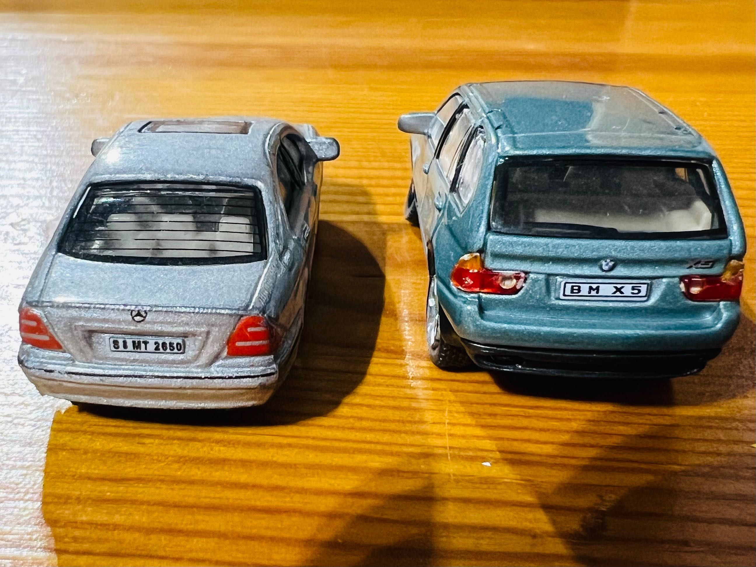 BMW X5 Schuco MERCEDES BENZ S-klasa W220 Joycity Modele samochody 1:72