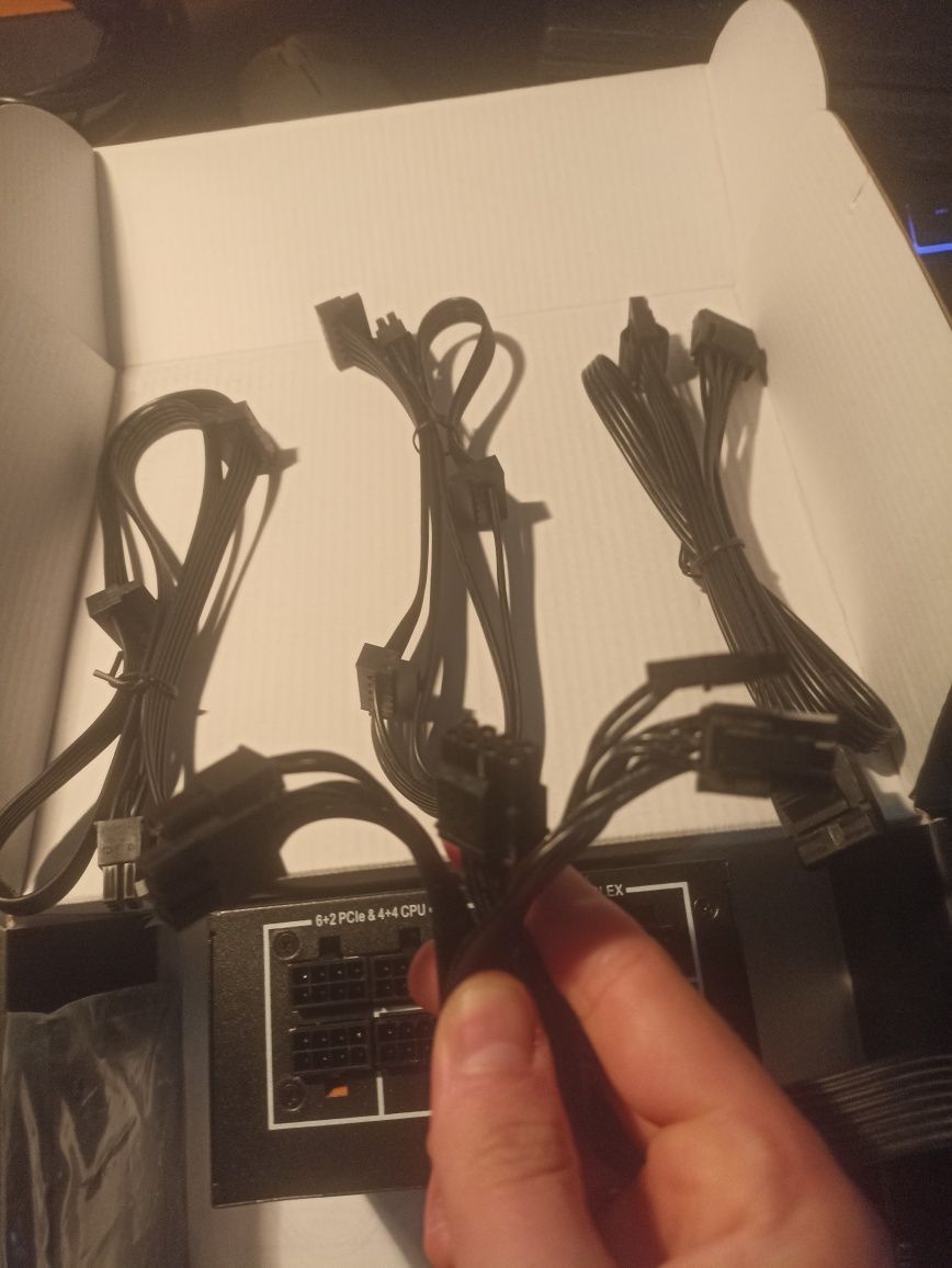 Блок живлення пк 550вт chieftec compact sfx csn-550c 550w
