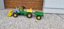 Traktor z przyczepką rolly toys