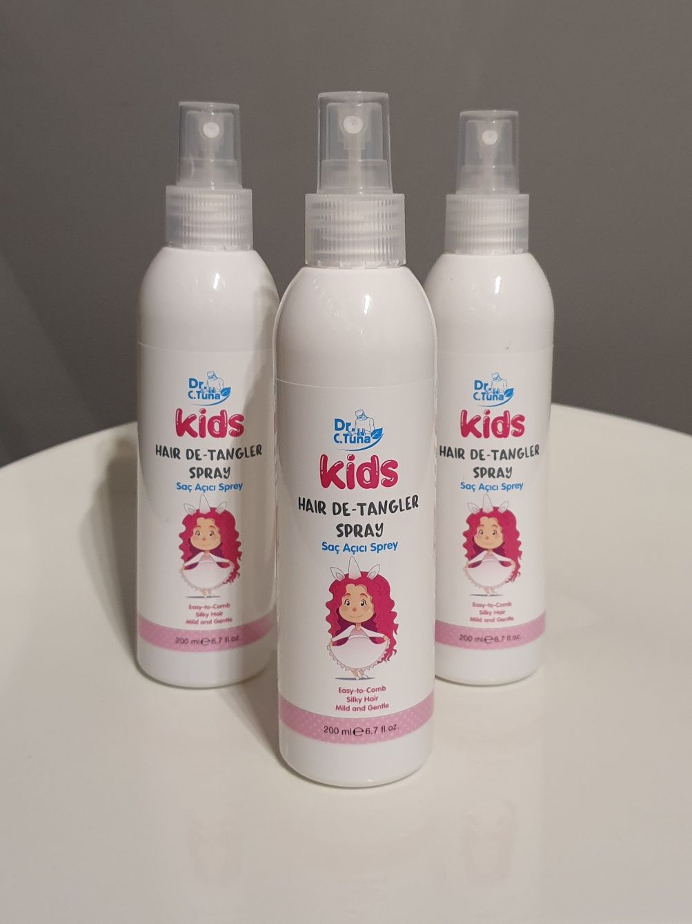 Spray Ułatwiający Rozczesywanie Włosów Plączących się Farmasi KIDS