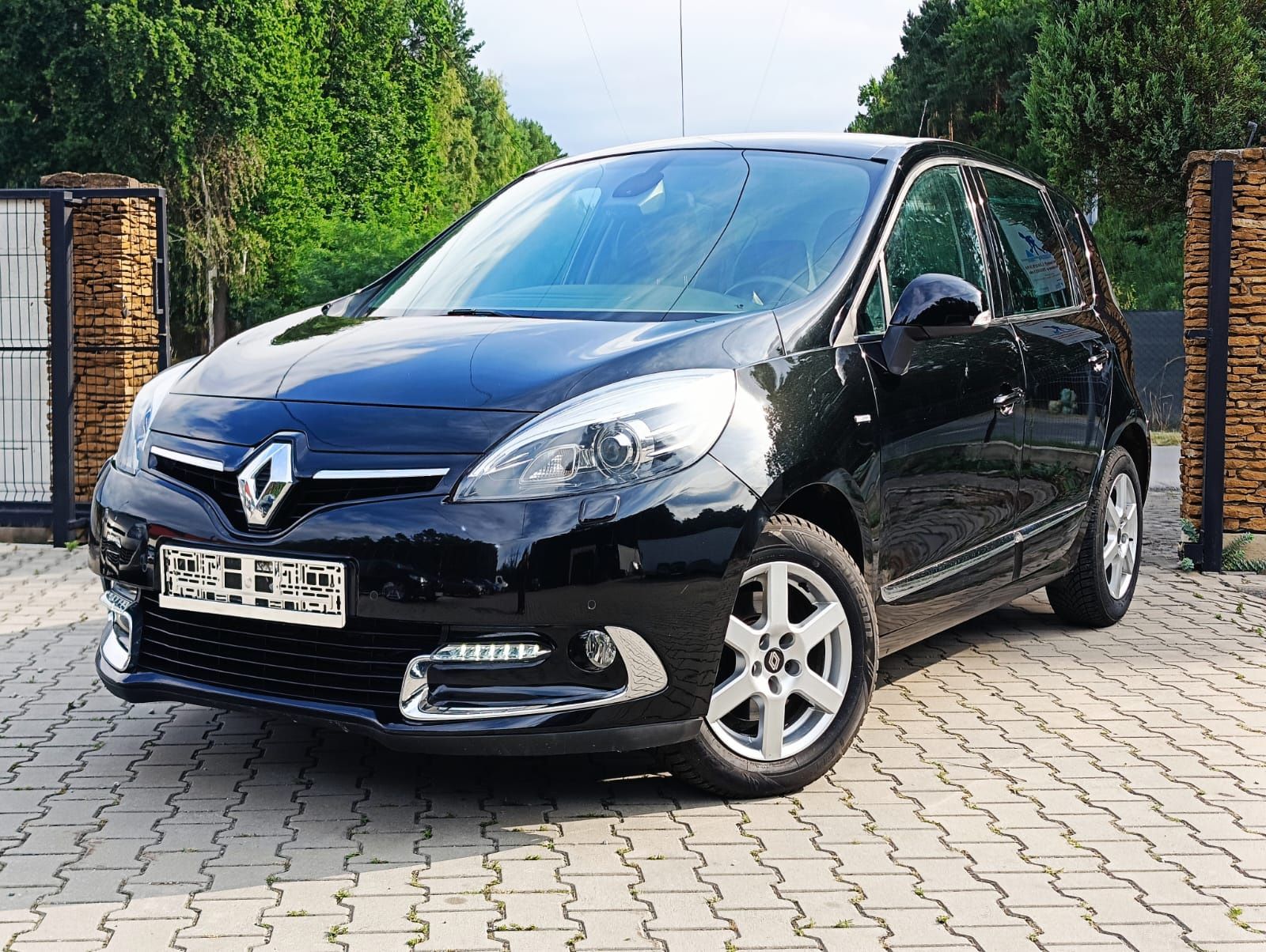 Renault Scenic lift 2014 , 1.5DCI automat, nacvi, kamera cofania, temp