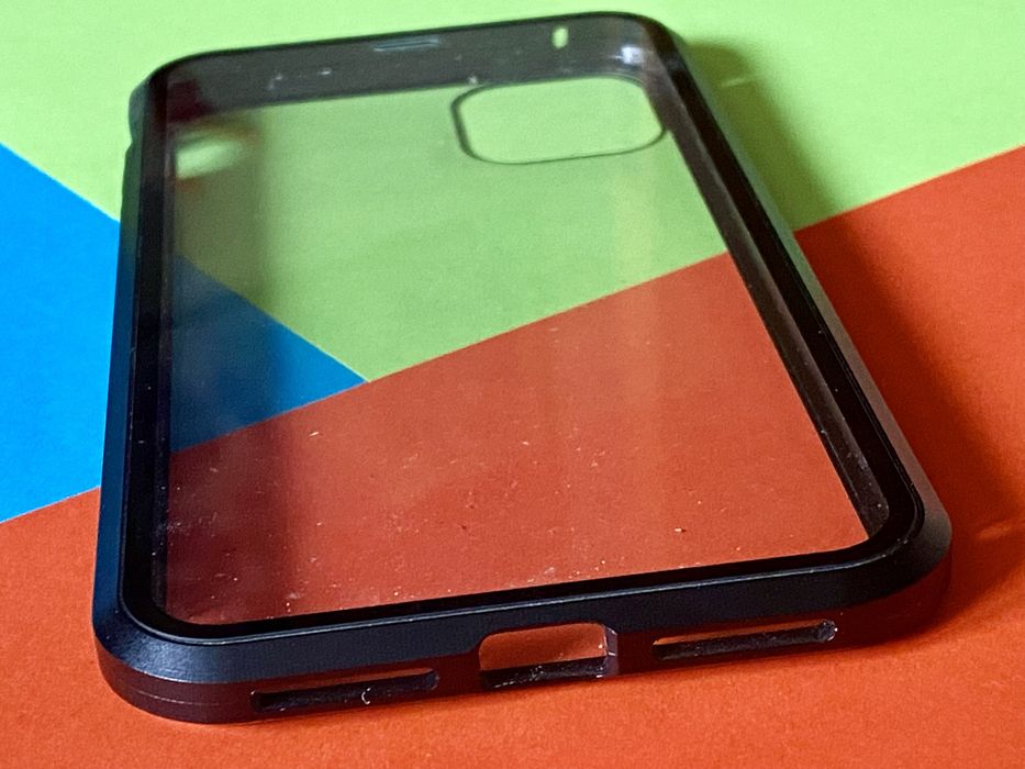 iPhone 11 Pro Max etui magnetyczne