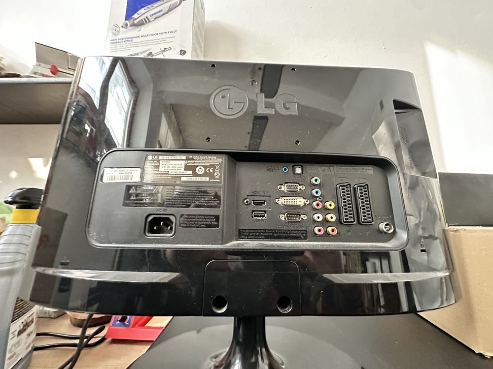 Telewizor flatron m2262d monitor tv sprawny LCD