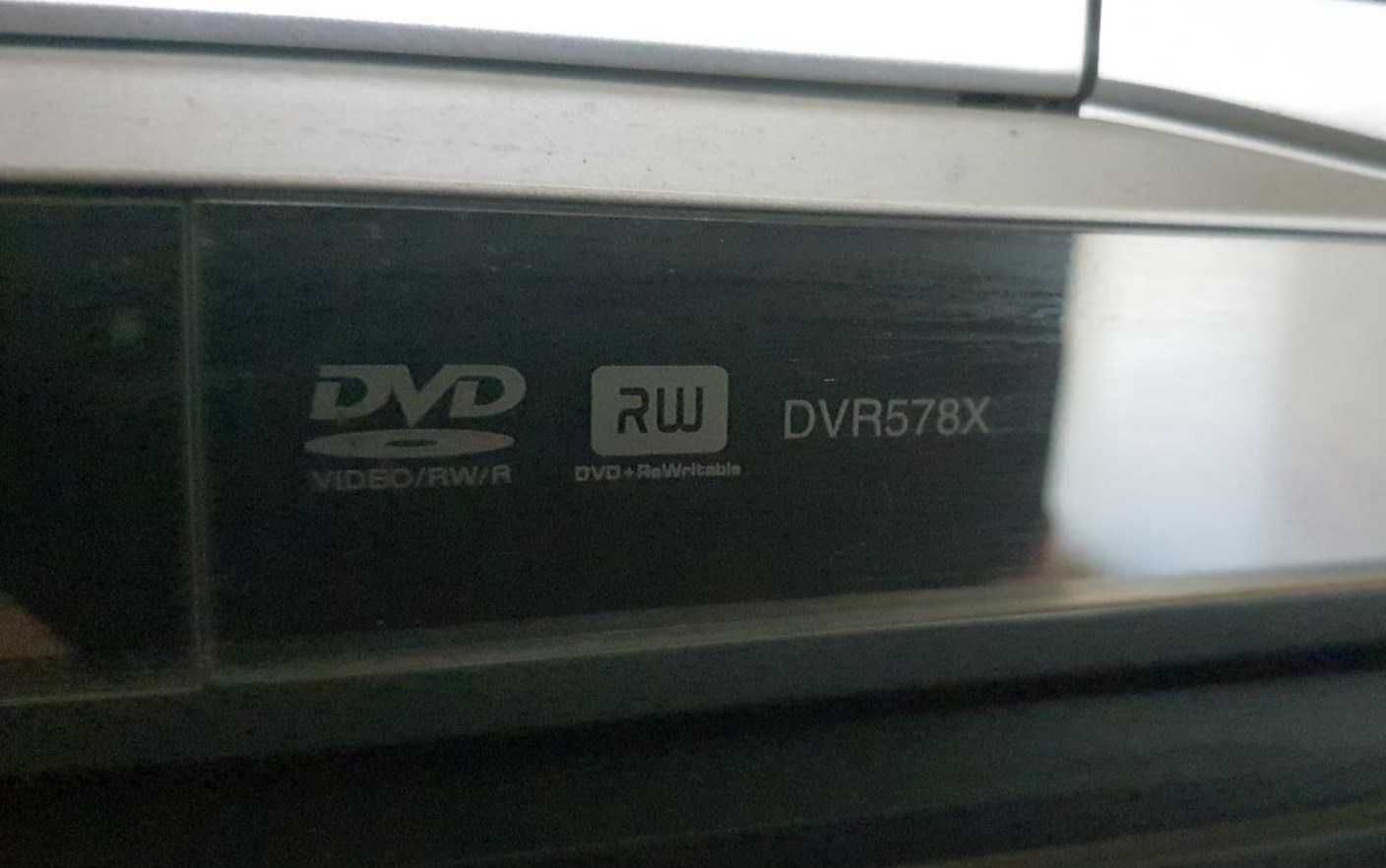 Рекордер LG DVR578X для записи видеокассет на CD