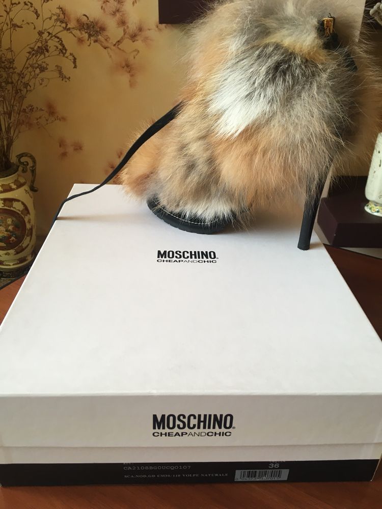 MOSCHINO женские полусапожки