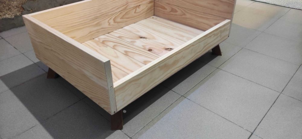 Cama cão e gato madeira